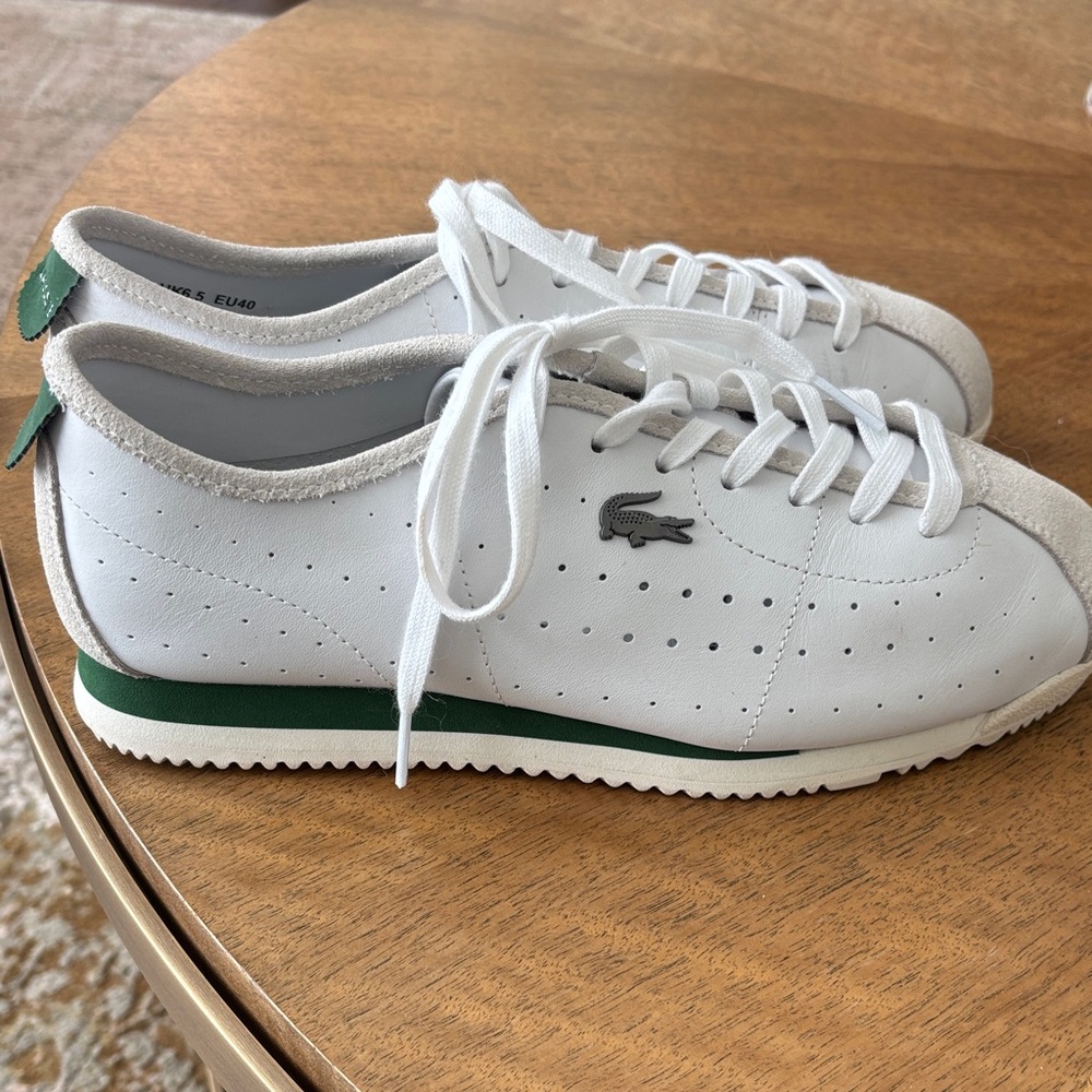 Lacoste sneakers. Never worn! Excellent condition!